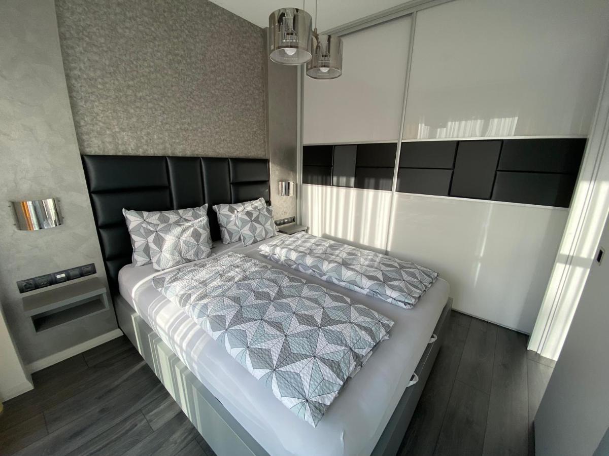 Noir Silvery Apartman Szeged Exteriör bild