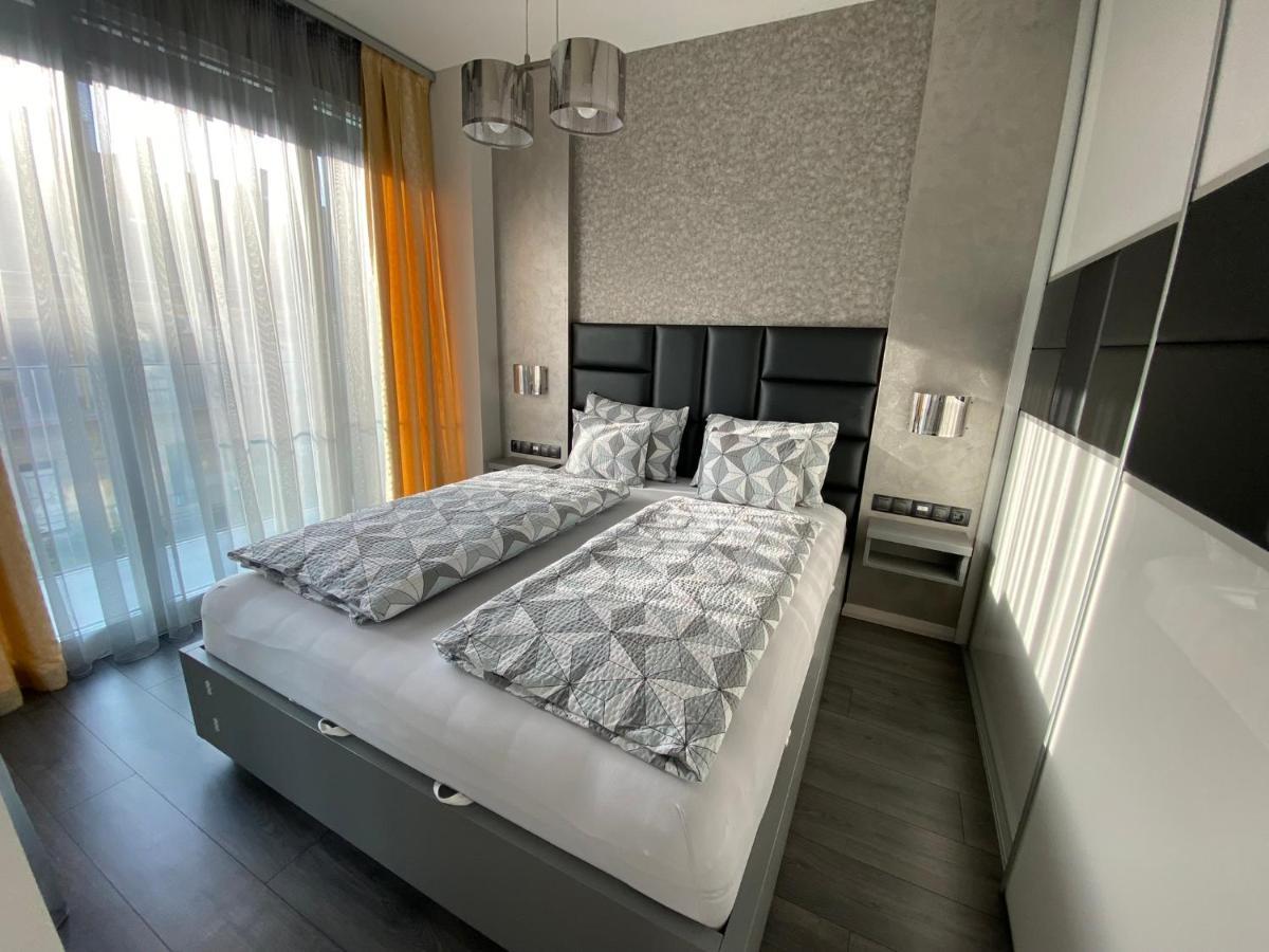 Noir Silvery Apartman Szeged Exteriör bild